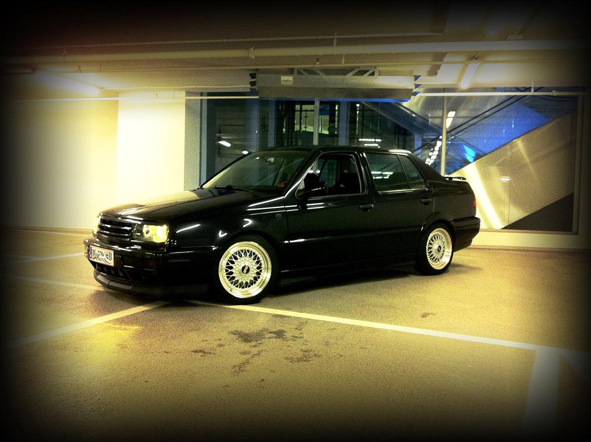 VW Vento VR6 Turbo Highline billede 3