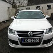 VW Passat 2,0 tdi R-Line