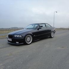 BMW 320i Coupé e36 (SOLGT)