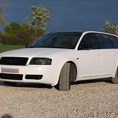 Audi A6 Avant Quattro "Mat hvid"