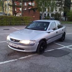 Opel Vectra b 1,8 (byttet)