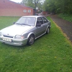 Ford escort 1.6 solgt
