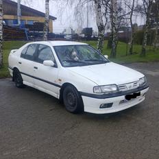 Nissan Primera SRI 1.6 16V Twincam