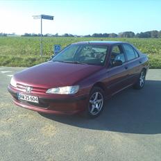 Peugeot 406