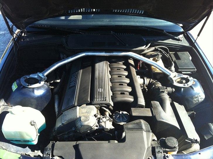 BMW e36 320i COUPE solgt billede 8