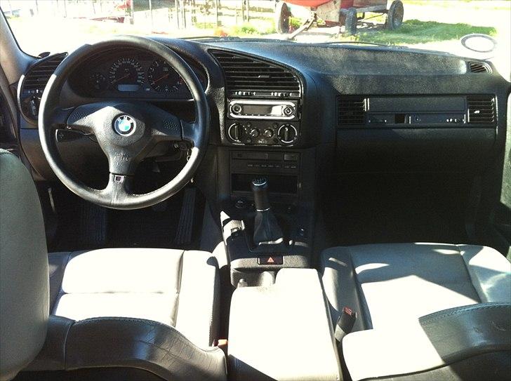 BMW e36 320i COUPE solgt billede 9