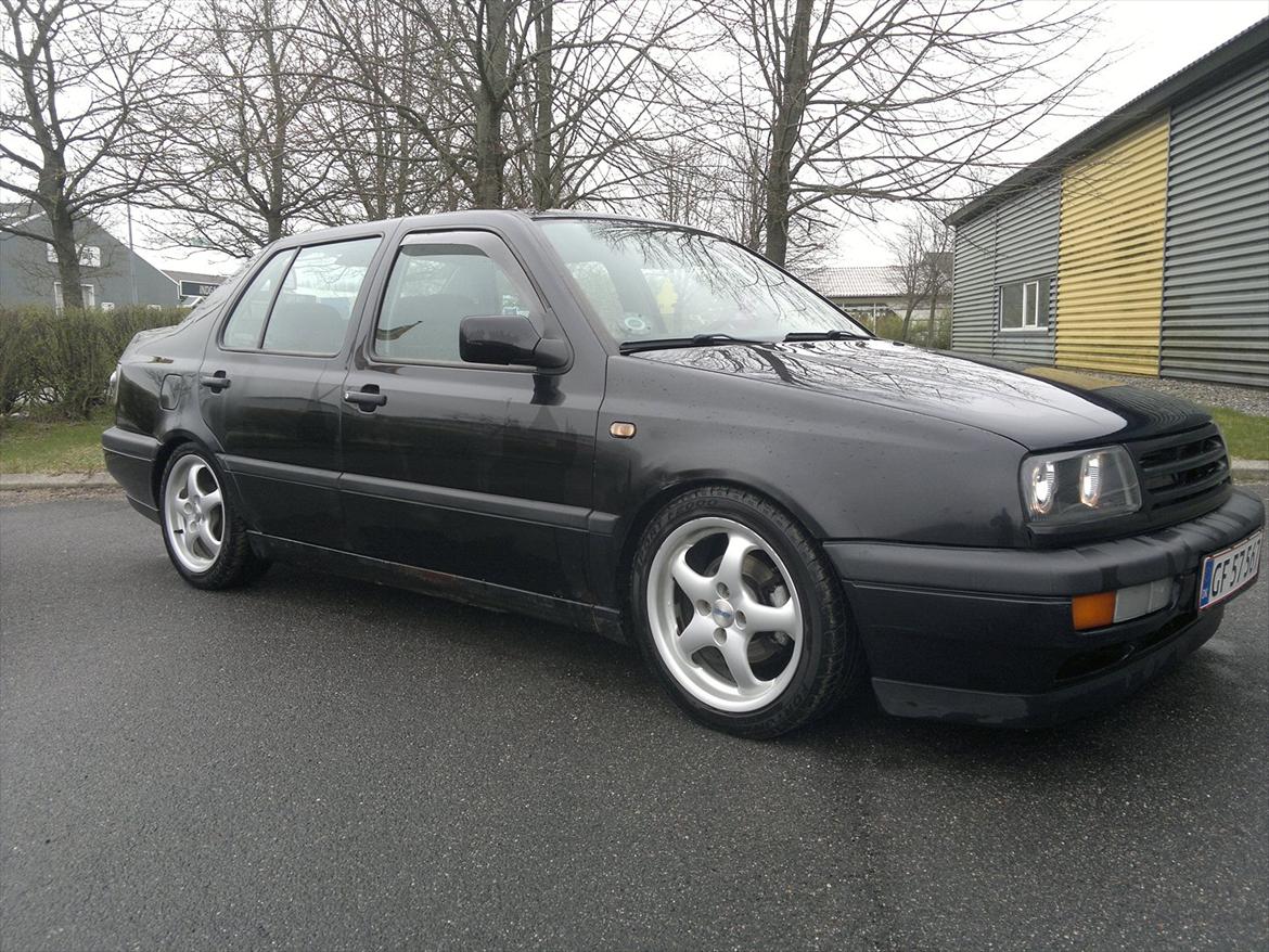 VW Vento (Solgt) billede 1