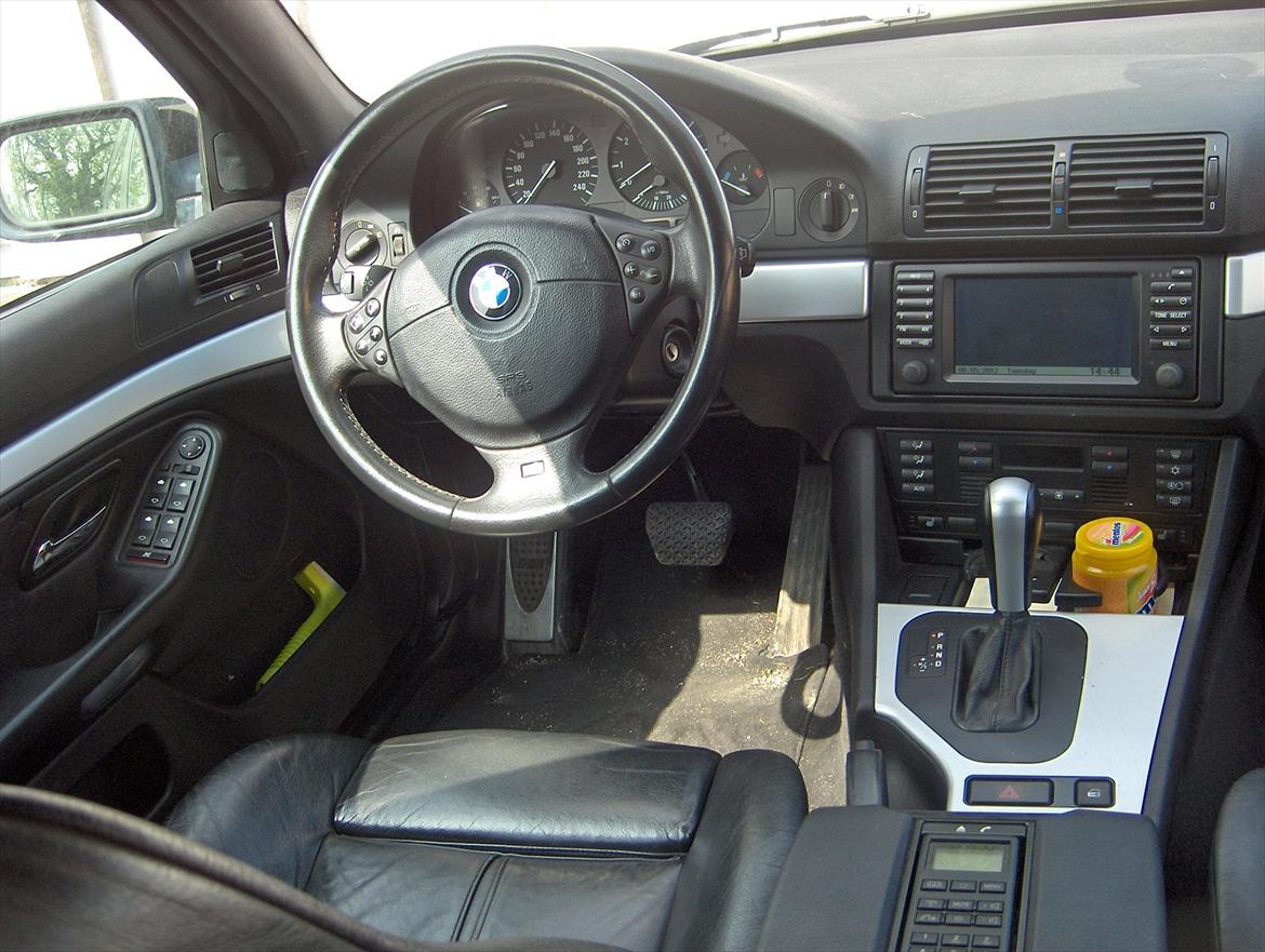 BMW E39 528ia billede 4