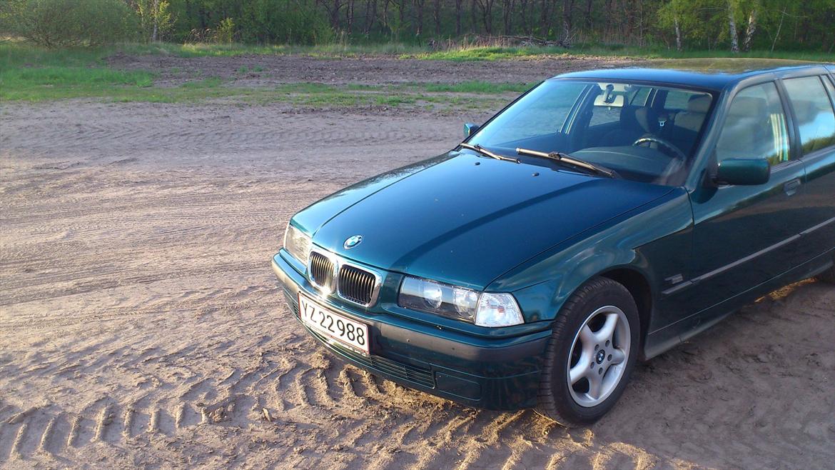 BMW 318I Touring E36 Totalskadet billede 5