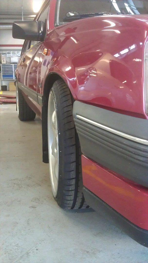Opel Ascona C - LS - 2 dørs sedan - 195/40R17 i stedet for 205/40R17 :) NICE ! billede 17