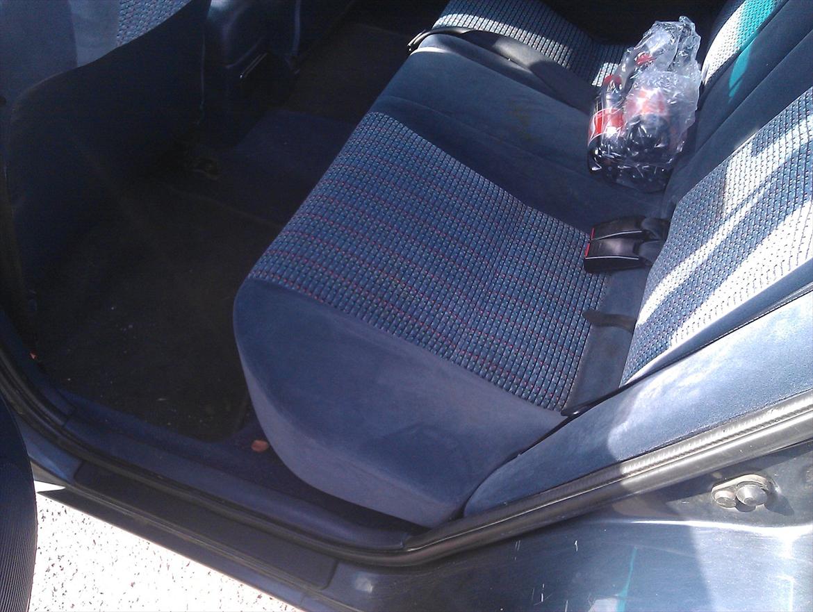 Toyota carina E solgt. billede 4