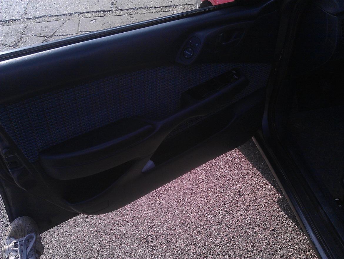 Toyota carina E solgt. billede 6