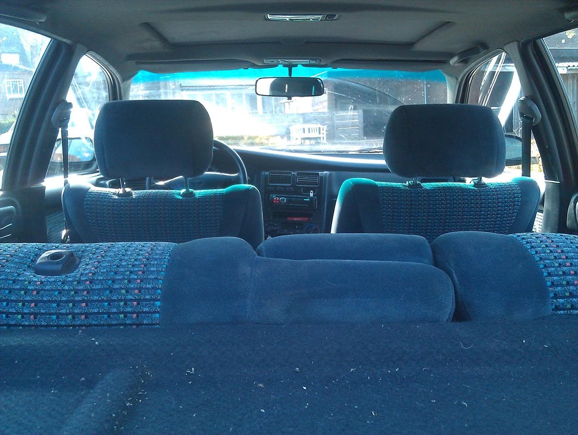 Toyota carina E solgt. billede 10