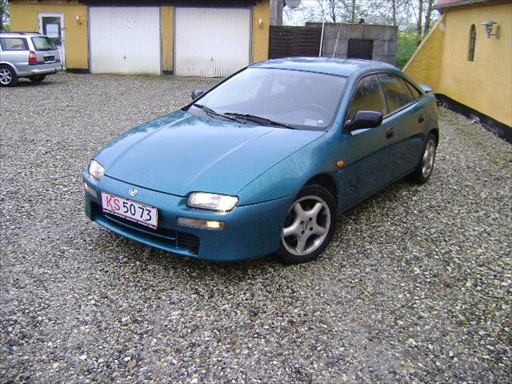 Mazda 323 f 1,8 Glx billede 1