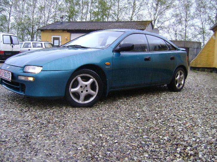 Mazda 323 f 1,8 Glx billede 7