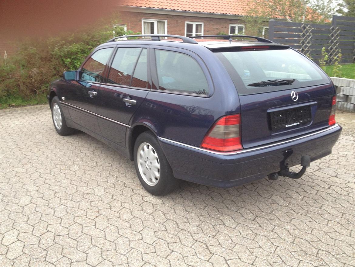 Mercedes Benz Mercedes-Benz C-klasse W202 C 220 TD Turbo 125HK S billede 2