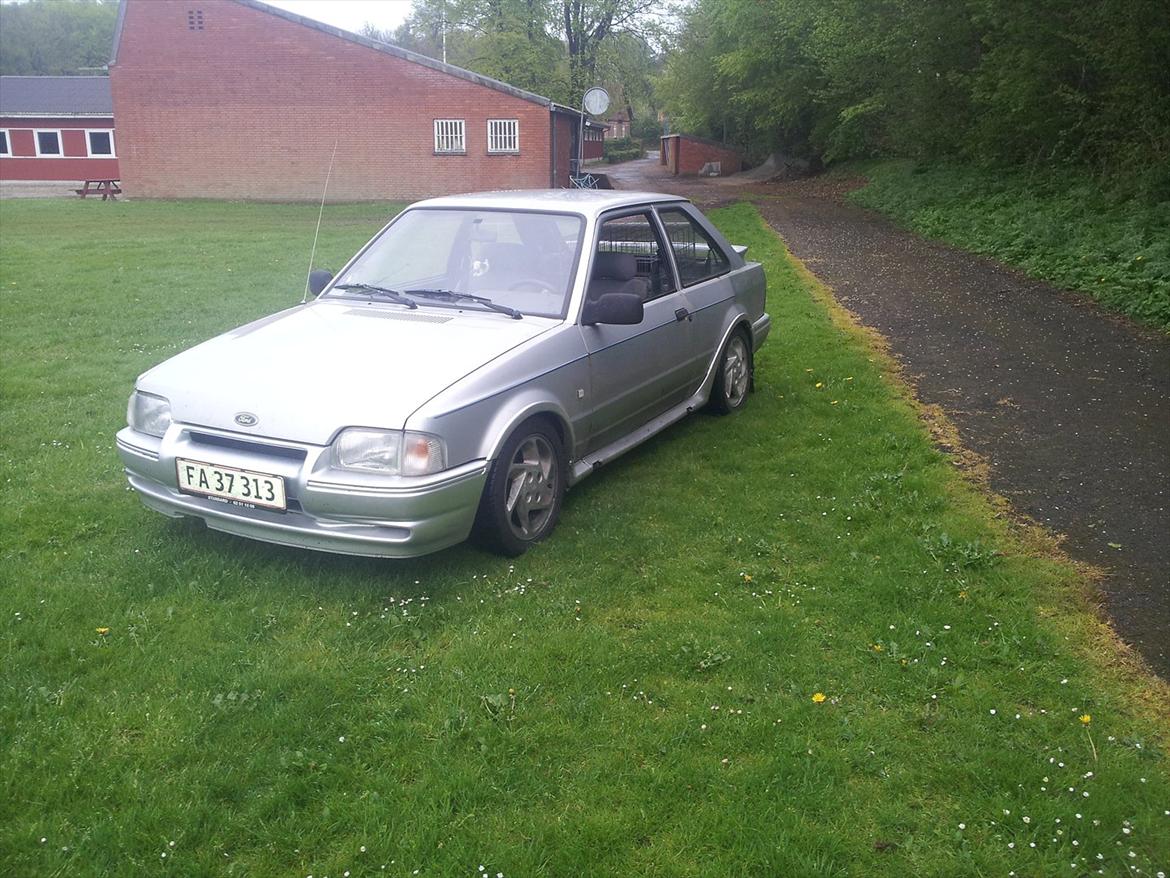 Ford escort 1.6 solgt - som den ser ud nu billede 1