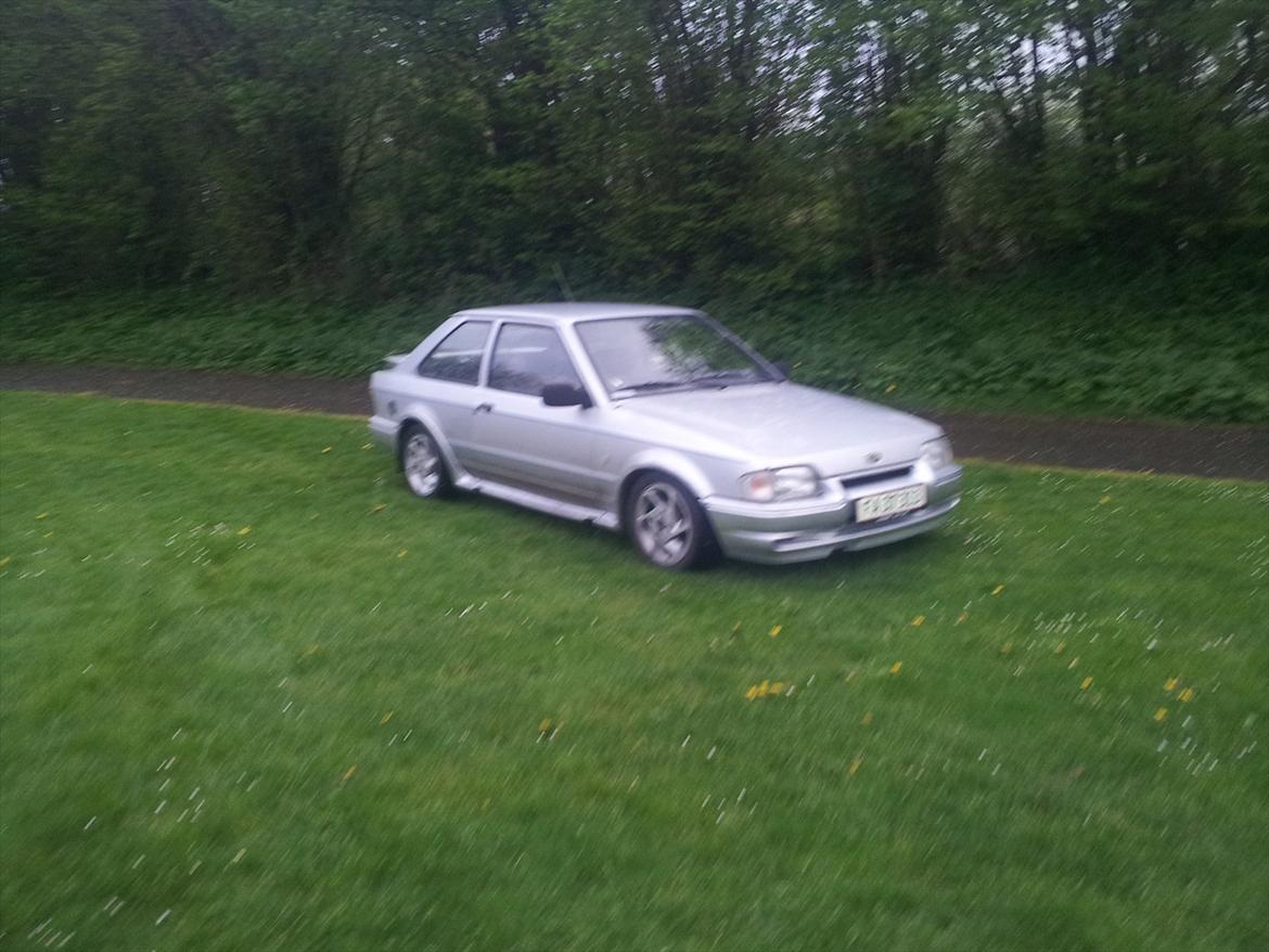 Ford escort 1.6 solgt billede 4