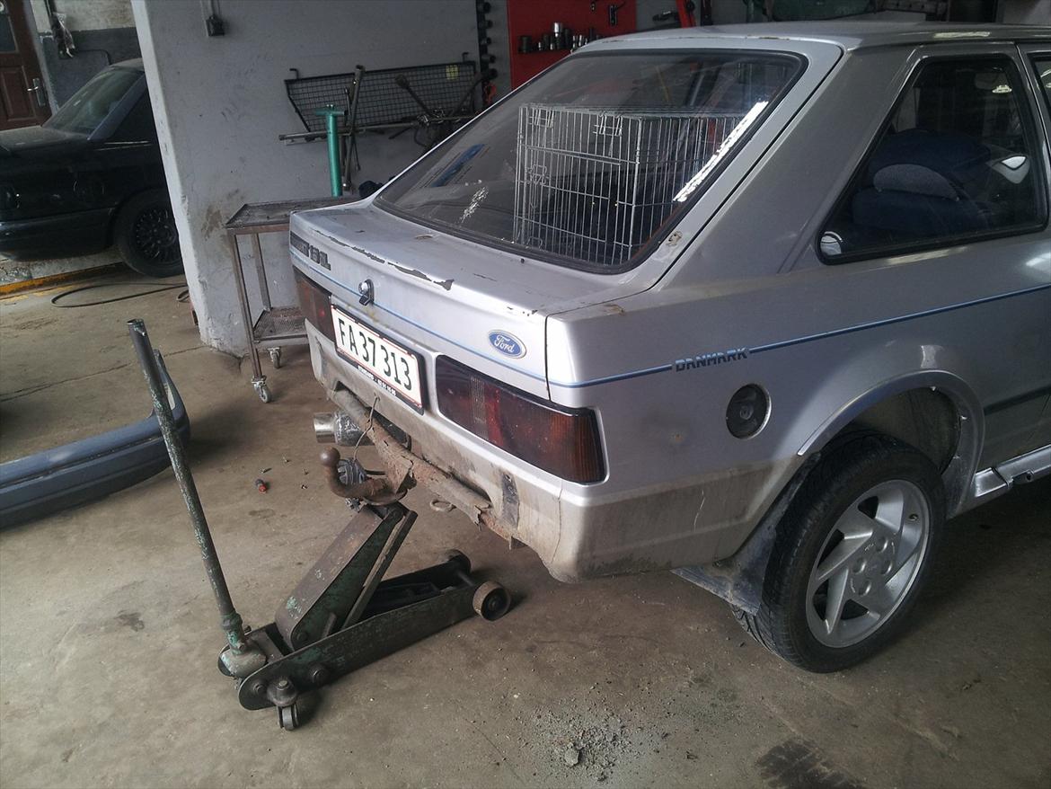 Ford escort 1.6 solgt billede 10