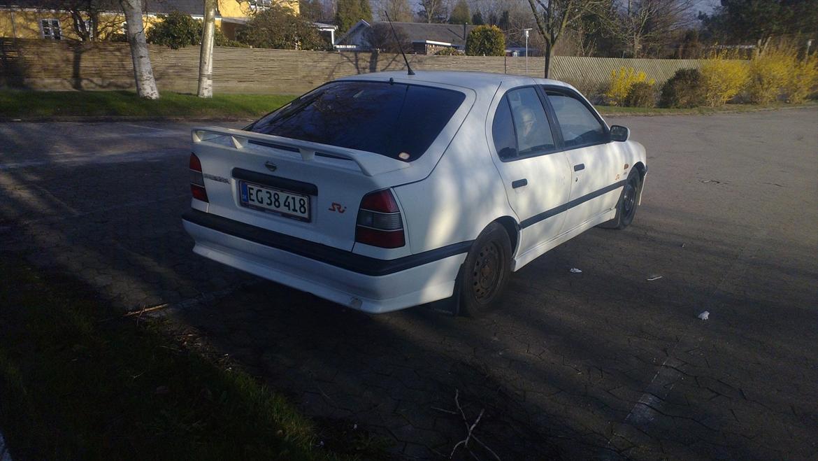 Nissan Primera SRI 1.6 16V Twincam billede 9