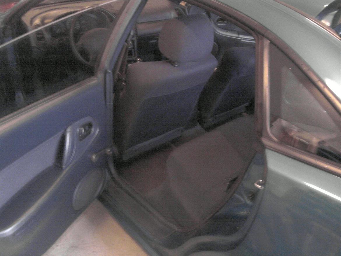 Mazda 323 f 1,8 Glx billede 16