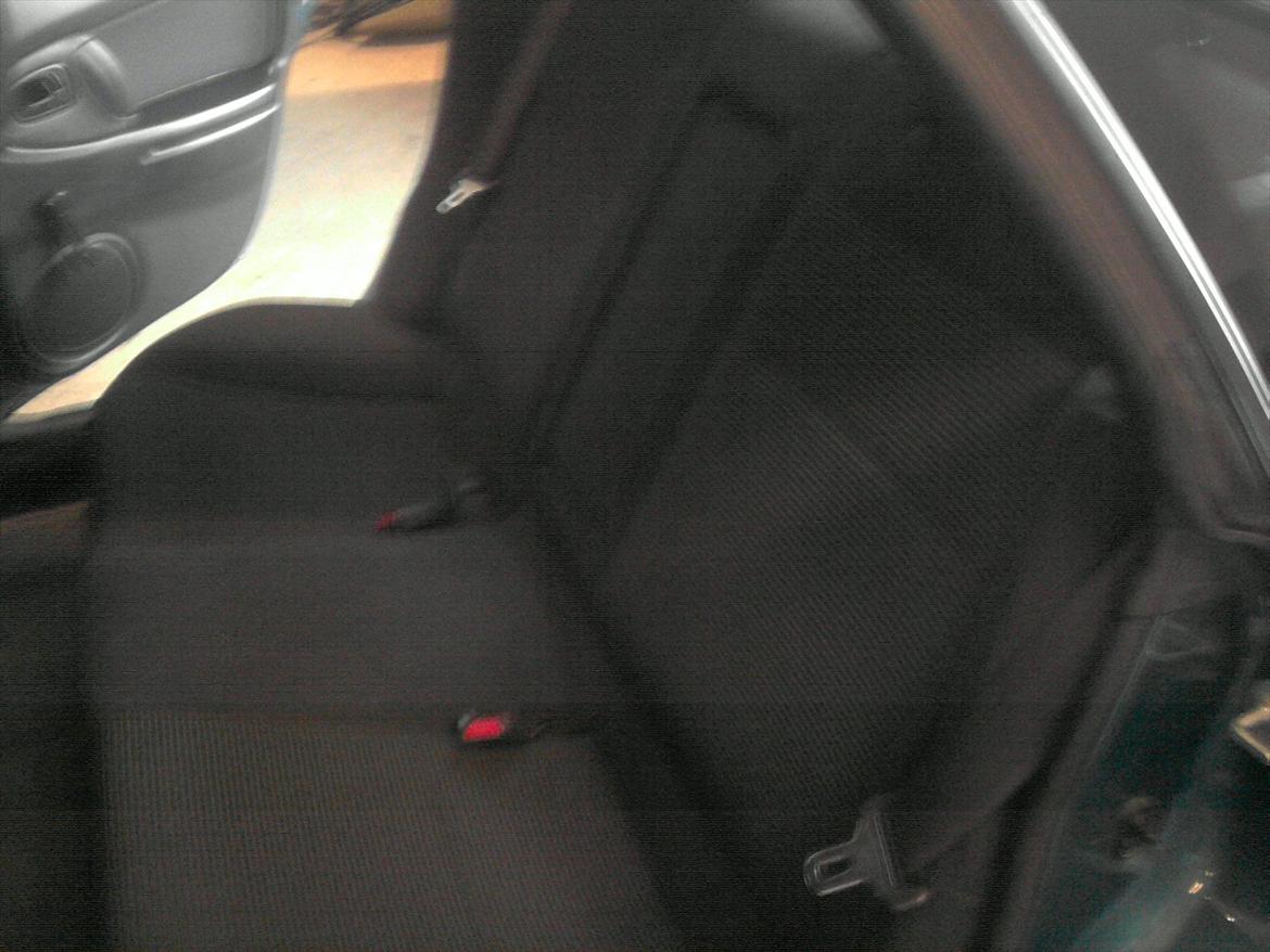 Mazda 323 f 1,8 Glx billede 17