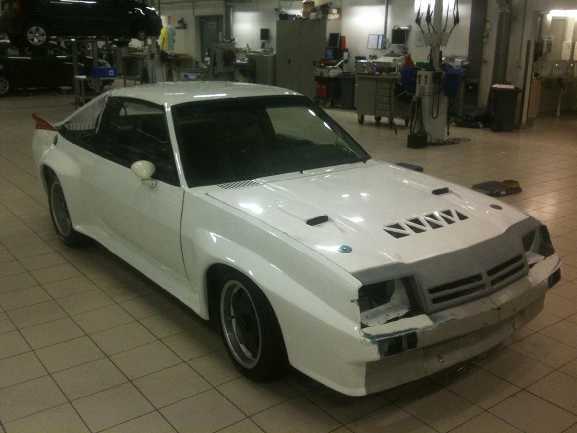Opel Manta B i400 Replica "SOLGT" billede 5