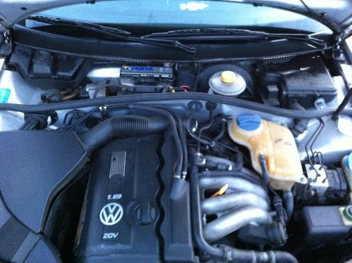 VW Passat 3b Limosine "SOLGT" billede 7