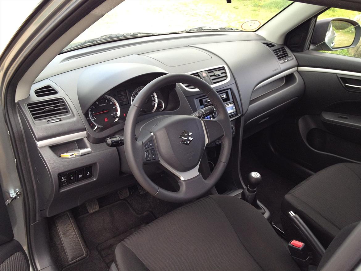 Suzuki Swift Eco+S Ny Billeder 1-3-2014 billede 2