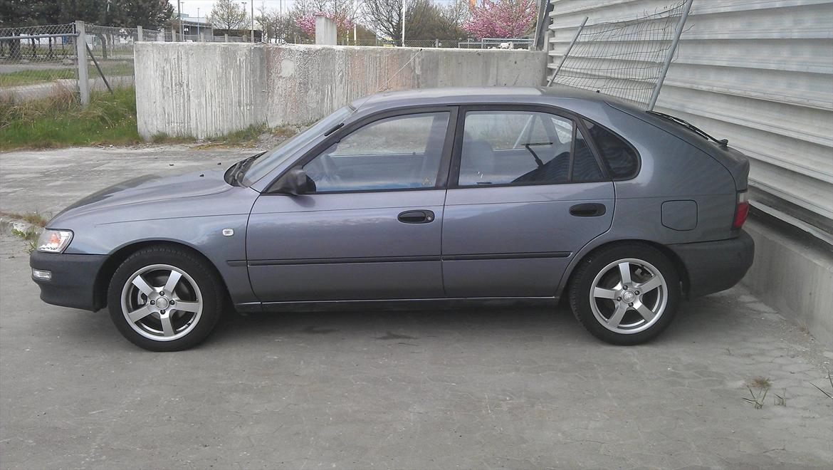 Toyota Corolla E10 1.3 Xli (Solgt) billede 5