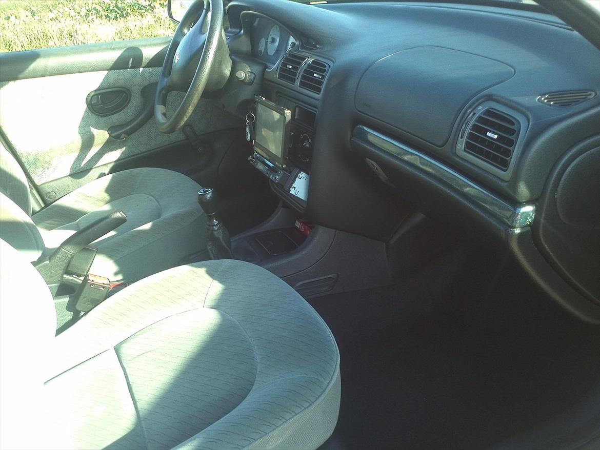Peugeot 406 billede 13