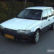 Toyota Corolla XL Van