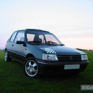 Peugeot 205 i forever