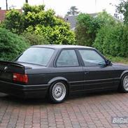 BMW 325i *solgt*