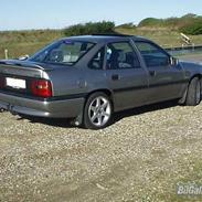 Opel Vectra A CDX