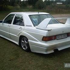 Mercedes Benz 190 (SOLGT)