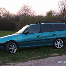 Opel Astra F caravan