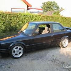 BMW 325i *solgt*