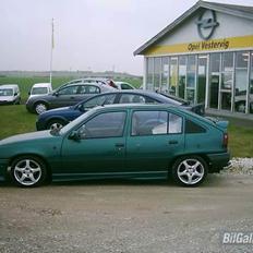 Opel Kadett E