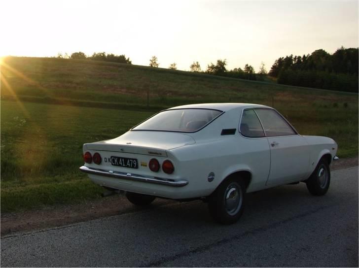 Opel Manta A 1.6s - De følgende billeder er taget en smuk sommeraften på vej hjem fra en hyggetur til Alrø. billede 2