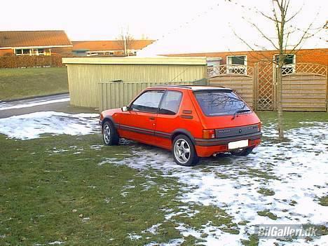 Peugeot 205 1,6 GTi billede 3