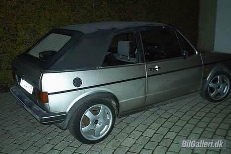 VW Golf Cabriolet (smadret) billede 1