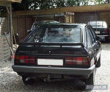 Opel Ascona 2,0i GL C-CC <Solgt> - billede fra da jeg købte bilen, så det er ikke mig der har taget billederne, der kommer forhåbentligt snart nye op billede 2