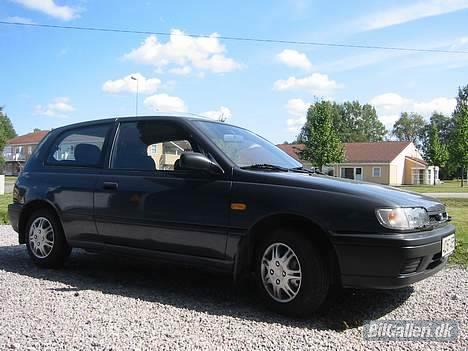 Nissan Sunny billede 1