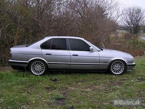 BMW E34 billede 2
