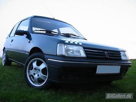 Peugeot 205 i forever billede 1