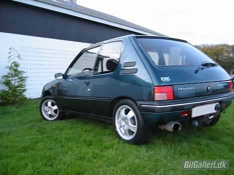 Peugeot 205 i forever billede 3