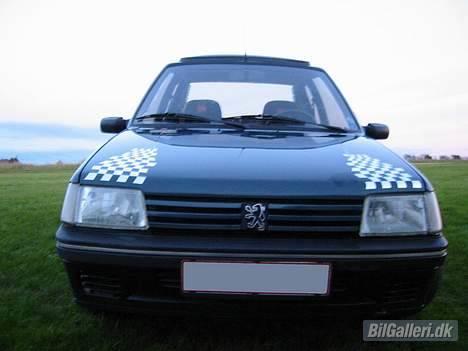 Peugeot 205 i forever billede 4