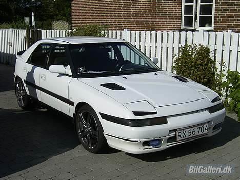 Mazda 323F GTI billede 1