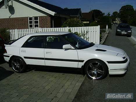Mazda 323F GTI billede 2